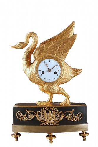 Swan clock of French Empire period