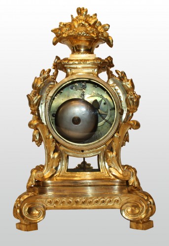 Horlogerie Pendule - Pendule de Cheminée par Jean Biesta à Paris