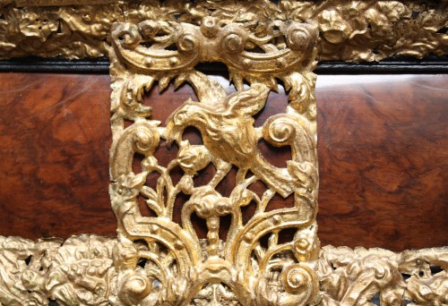Miroir à Fronton en métal repoussé - Louis XIV
