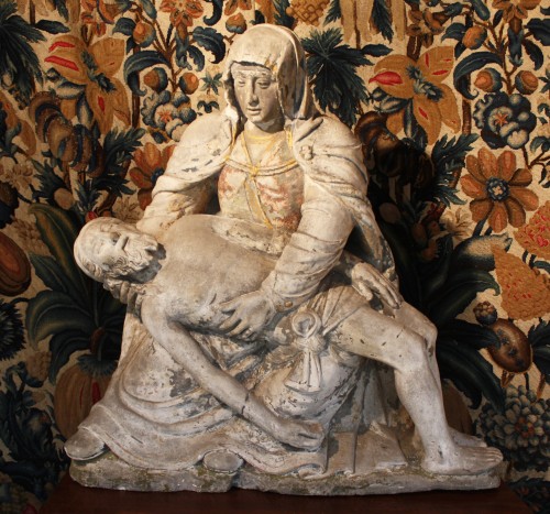 Sculpture Sculpture en pierre - Vierge de Pitié