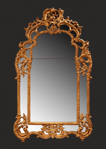 Antiquités - 18th century giltwood Mirror &quot;à la Grenade éclatée