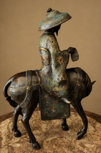 Toba sur sa mule en bronze cloisonné - Arts d