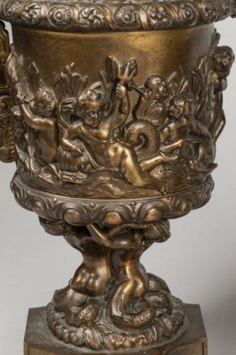 Paire d'aiguières Napoleon III en bronze - Galerie de Cicco