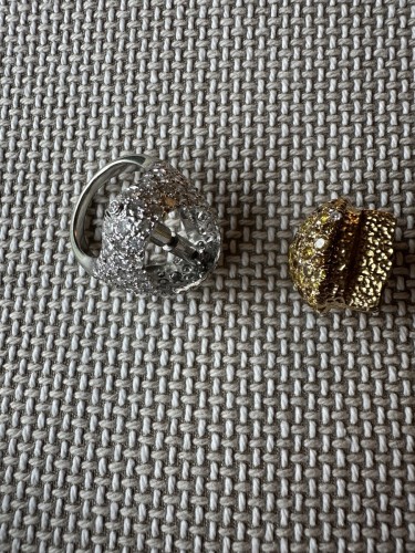 Bague bombée en or gris pavée diamants cognac - Galerie de Cicco