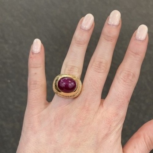 Années 50-60 - Bague en or, rubis et diamants -  Andrew Clunn