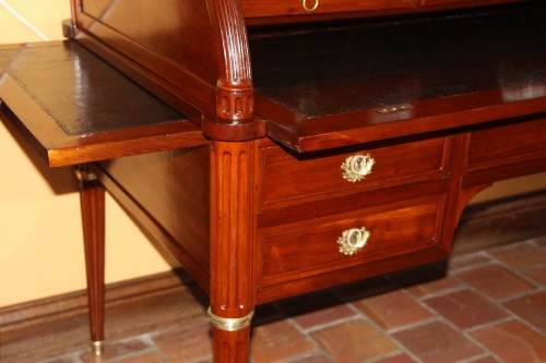Furniture  - Large Louis XVI Cylinder Desk