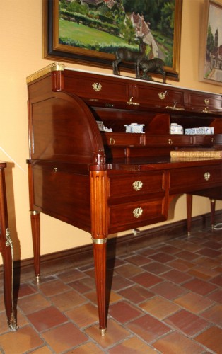 Antiquités - Large Louis XVI Cylinder Desk