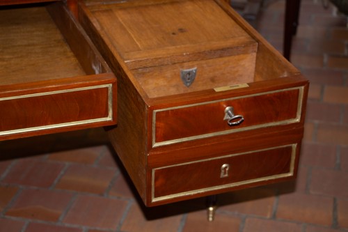 Louis XVI Period Flat Desk, Stamped By Joseph Stockel - Furniture Style Louis XVI