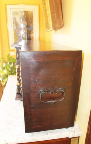  - Cabinet espagnol du XVIIe siècle