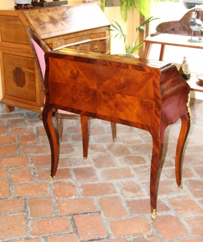 Bureau de pente d’époque Louis XV, estampillé, Antoine Mathieu Criard - Louis XV