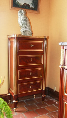 Chiffonnier Louis XVI, Estampillé F.SCHEY - Galerie de Crécy