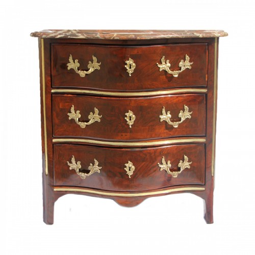 Commode estampillée G. SCHWINGKENS