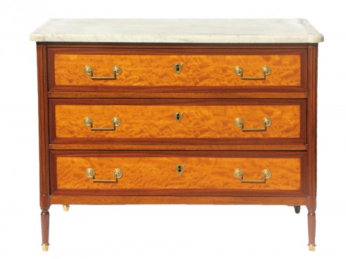 Louis XVI period chest of drawers in mahogany and lemon wood