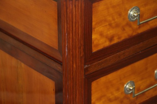 Louis XVI period chest of drawers in mahogany and lemon wood - Louis XVI