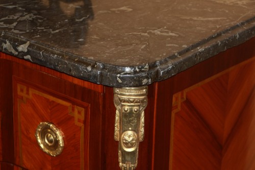 Transition period chest of drawers; - Furniture Style Transition