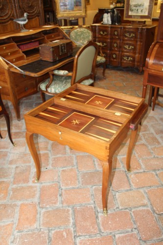 Antiquités - Table à jeux à double plateau d’époque Louis XV