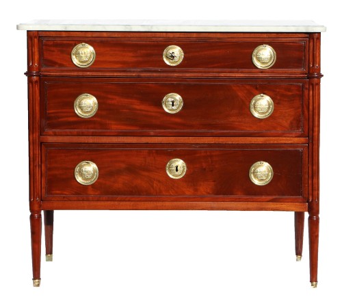 Louis XVI period chest of drawers 