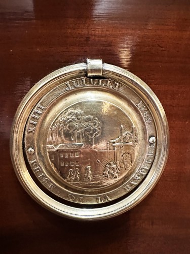 Louis XVI period chest of drawers  - Furniture Style Louis XVI