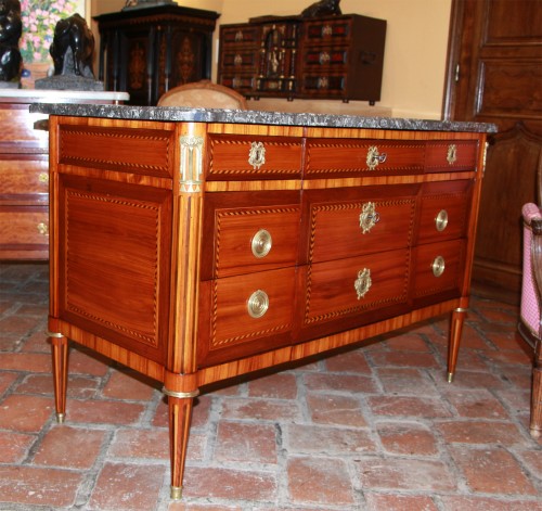 Louis XVI commode, stamped by Jacques-Antoine Leclerc (1744 - January 30, 1 - Furniture Style Louis XVI