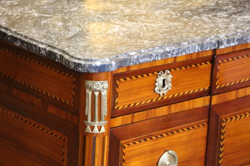 Furniture  - Louis XVI commode, stamped by Jacques-Antoine Leclerc (1744 - January 30, 1