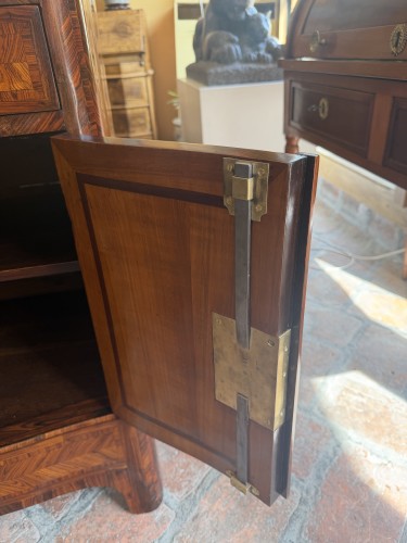 Louis XV - Small piece of furniture from the 18th century