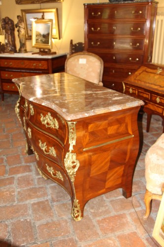 Petit meuble d’entre-deux d'époque XVIIIe - Galerie de Crécy
