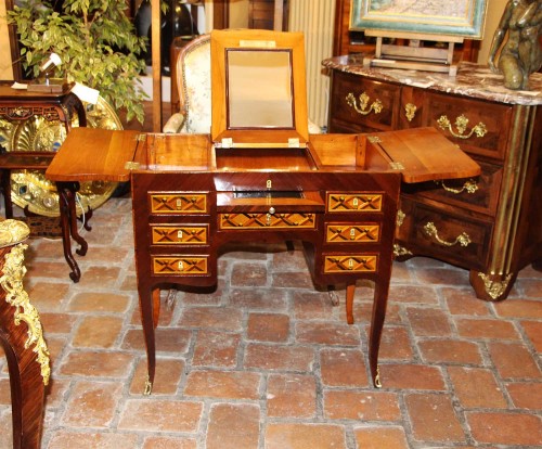 Coiffeuse d’époque transition, Estampillée J.G. SCHLICHTIG - Mobilier Style Transition