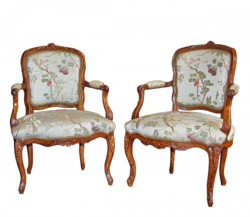 Paire de fauteuils cabriolet d'époque Louis XV