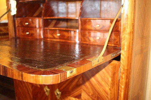 Louis XV - Secrétaire d’époque Louis XV, estampillé Jean-Charles SAUNIER
