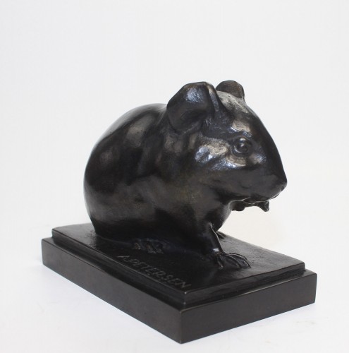 Sculpture  - Armand Petersen (1891-1969) - Guinea pig