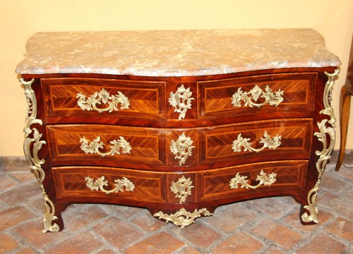 Commode «Tombeau » d’époque Louis XV - Galerie de Crécy