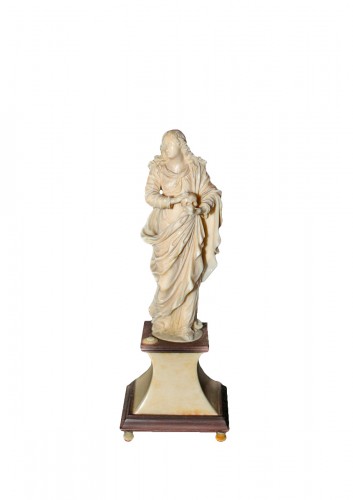 A late 18th early 19th century Dieppe ivory sculpture