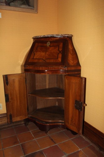 Mobilier Bureau et Secrétaire - Secrétaire en encoignure d’époque Louis XV