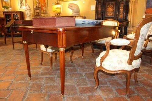 Louis XVI period desk in mahogany, - 