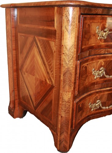 Louis XIV period &quot;Dauphinoise&quot; chest of drawers,  - Furniture Style Louis XIV