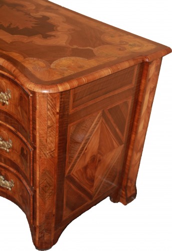 Furniture  - Louis XIV period &quot;Dauphinoise&quot; chest of drawers, 