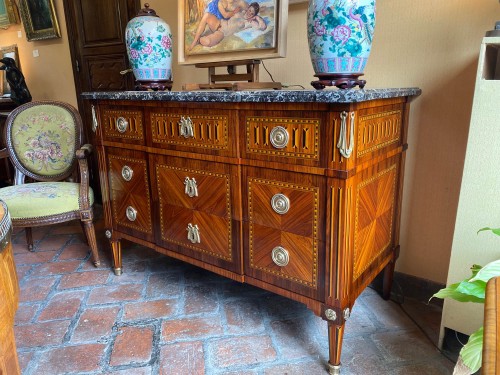 Furniture  - Louis XVI period chest , Stamped  by Jean-Baptiste Courte