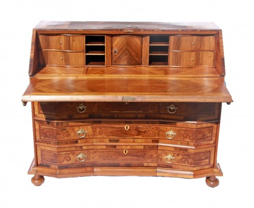 Furniture  - Scriban chest of drawers, known as &quot;A Ribalta&quot;