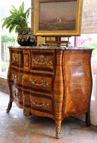 Rare Double Movement Commode, 18th Century - 