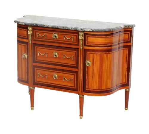 Mobilier Commode - Commode demi-lune à cotés galbés d’époque Louis XVI