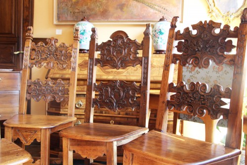  - Italian Walnut Chairs From The 17th Century