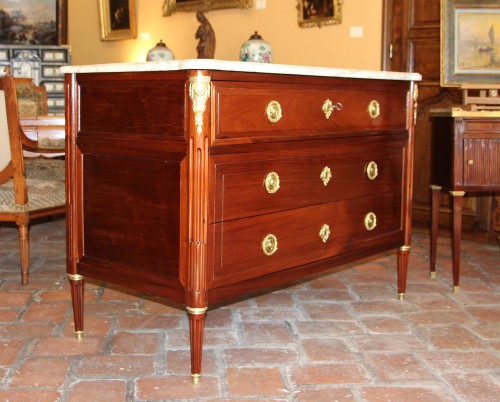 Louis XVI Commode, Stamped Gaillard - 