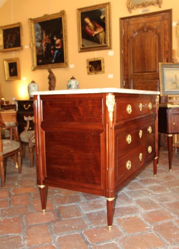 XVIIIe siècle - Commode d'époque Louis XVI, estampillée GAILLARD