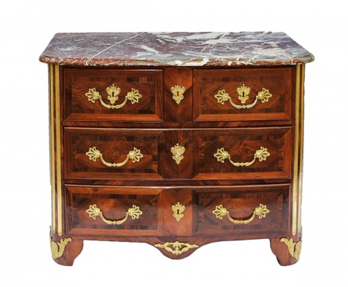 Petite commode d’époque Régence