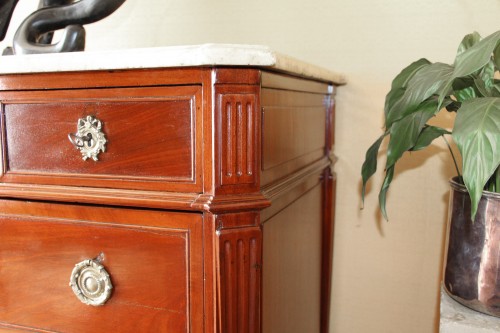 Chest of drawers from the Louis XVI period, - 