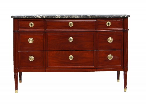 Louis XVI Chest of drawers in mahogany