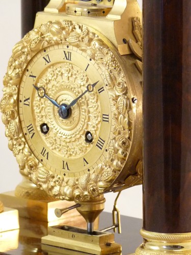 Mahogany swinging clock, Charles X  - Restauration - Charles X