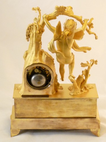 Antiquités - Zephyr,  Restauration Period Clock In Gilt Bronze 