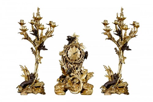 A late 19th century Mulberry trees clock set