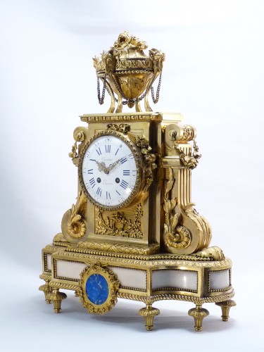Horology  - Napoleon III clock in the Louis XVI style, after a model by Rémond